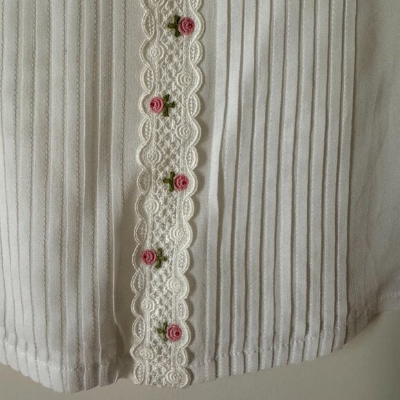 Vintage White Blouse with Rosettes - Picture 3 of 6
